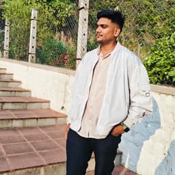 Rishabh Dubey, NEET & Class 12 boards mentor from Shri Bmk Kankanwadi Ayurveda Mahavidyalaya